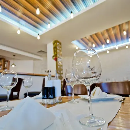 Deluxe Monastery 3 Apartament Pamporowo