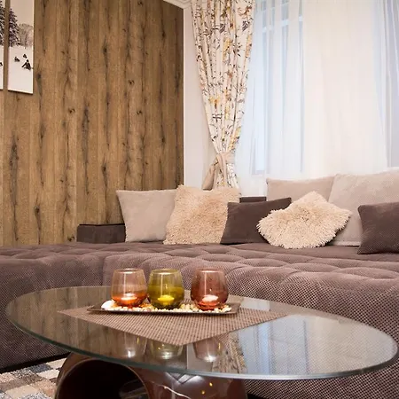 Appartement Deluxe Monastery 3 *