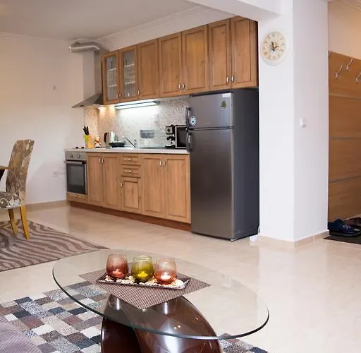 Deluxe Monastery 3 דירה