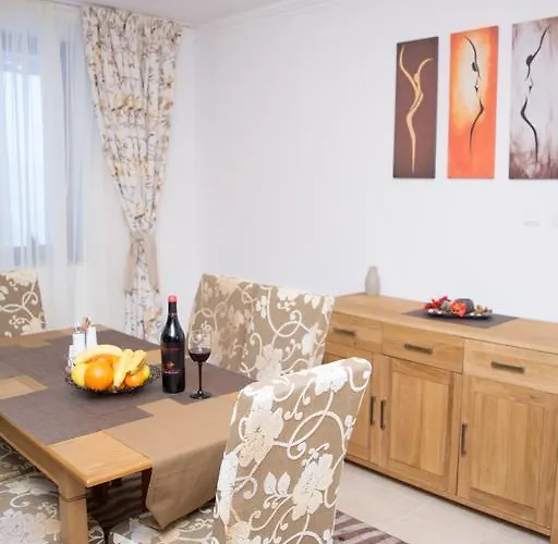 דירה Deluxe Monastery 3 *