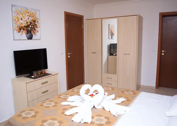 דירה Deluxe Monastery 3