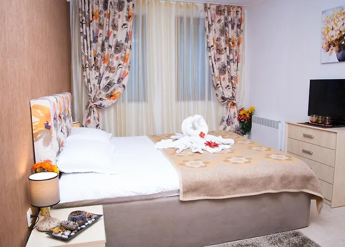 Deluxe Monastery 3 *